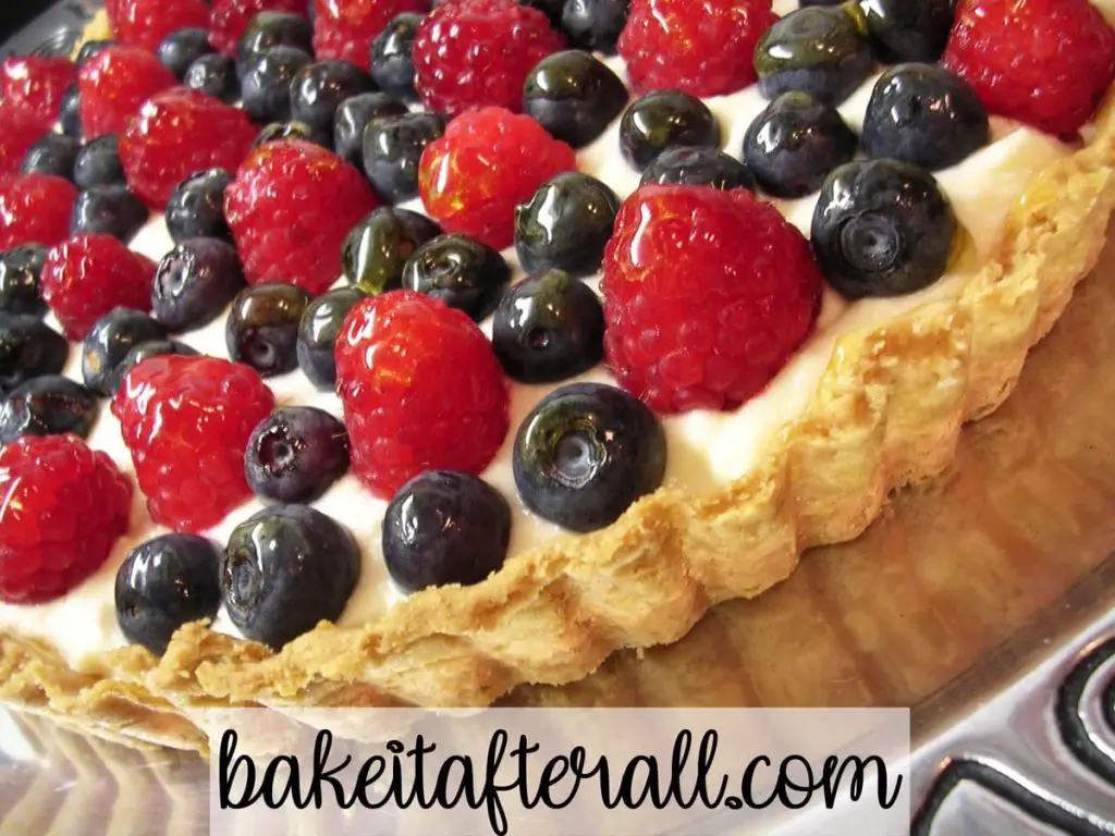fresh fruit tart with vanilla pastry cream