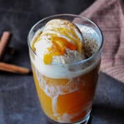 apple pie float in a glass