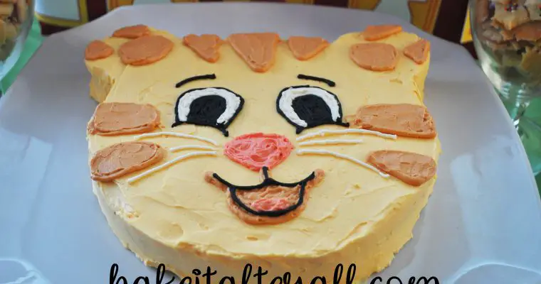 Daniel Tiger Cake and Birthday Party