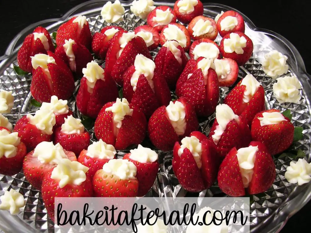 Cheesecake stuffed strawberries