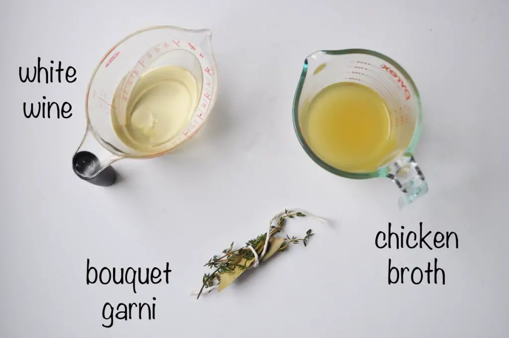 wine, chicken broth and bouquet garni ingredients