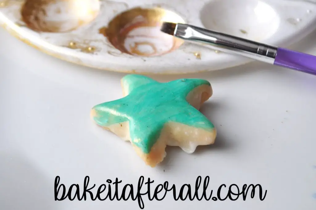 starfish cookie painted with gold luster dust