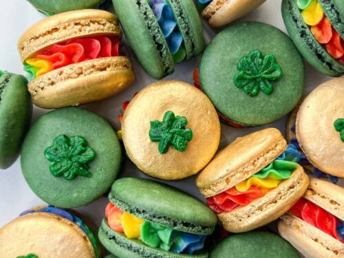 macaronカーキ36 macaronカーキ36 Publix Bakery Pistachio Macaron