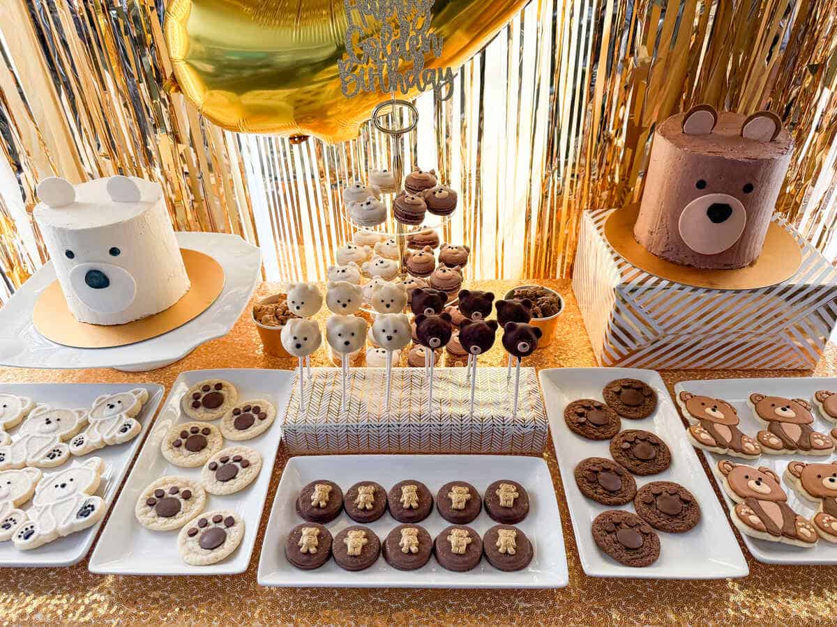 teddy bear dessert table