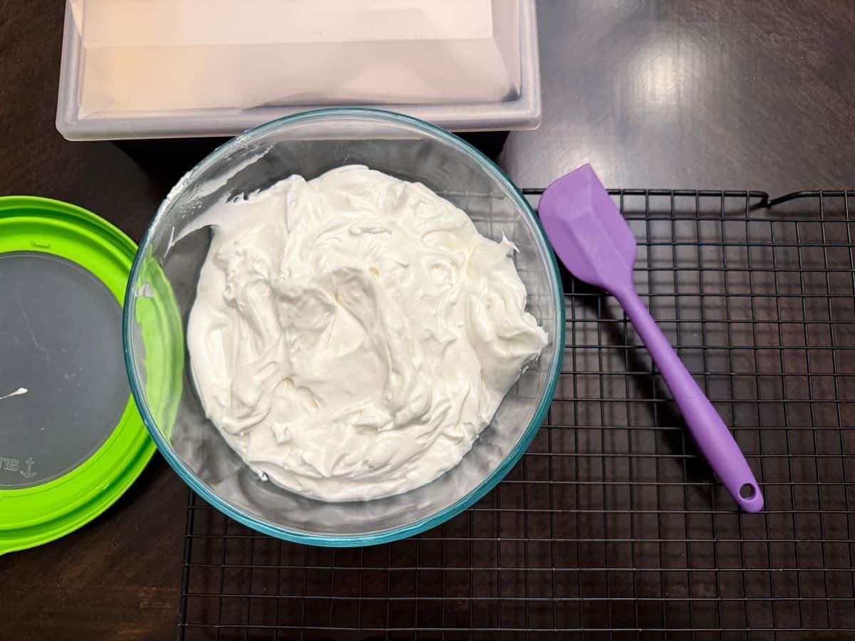 a bowl of white "stock" royal icing