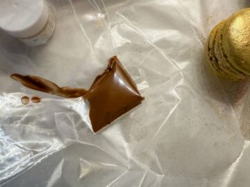 a sandwich bag with some melted chocolate inside